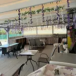 Residents Ionian 아르고스톨리온