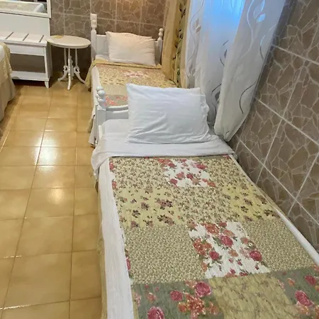 Residents Ionian Argostoli (Kefalonia)