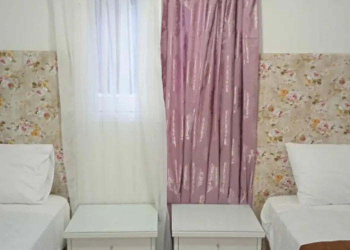 Residents Ionian 아르고스톨리온